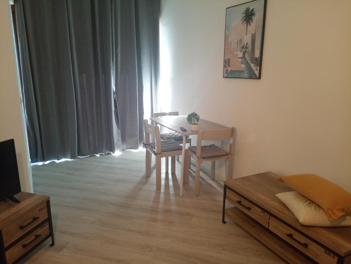 Magnifique Bord De Numero 88 Apartment *