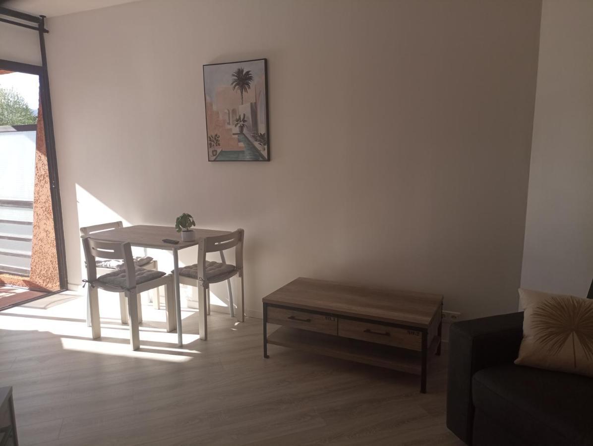 Apartment Magnifique Bord De Numero 88